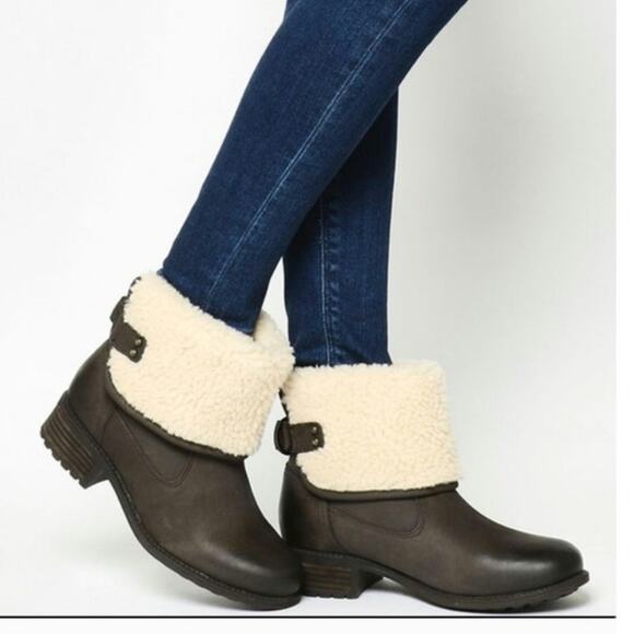 UGG ALDON STOUT WATER RESISTANT SHEARLING LINED ANKLE BOOTS IN BROWN, SZ 8 - Picture 2 of 16